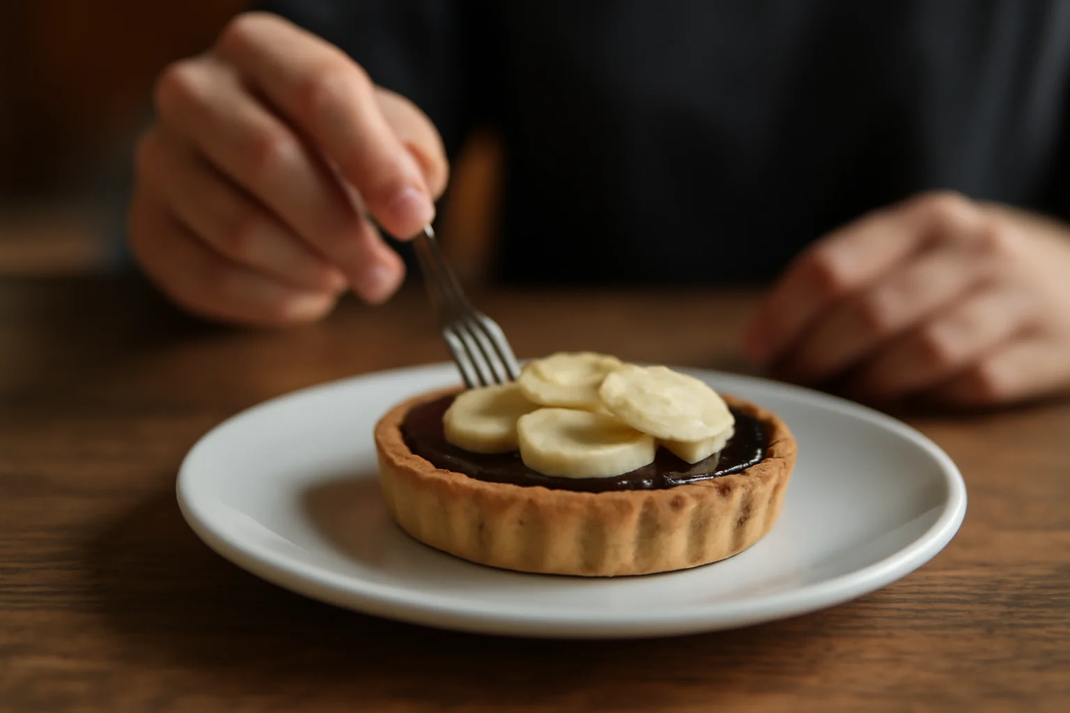 minitarte aromate cu banane și sos fin de cacao